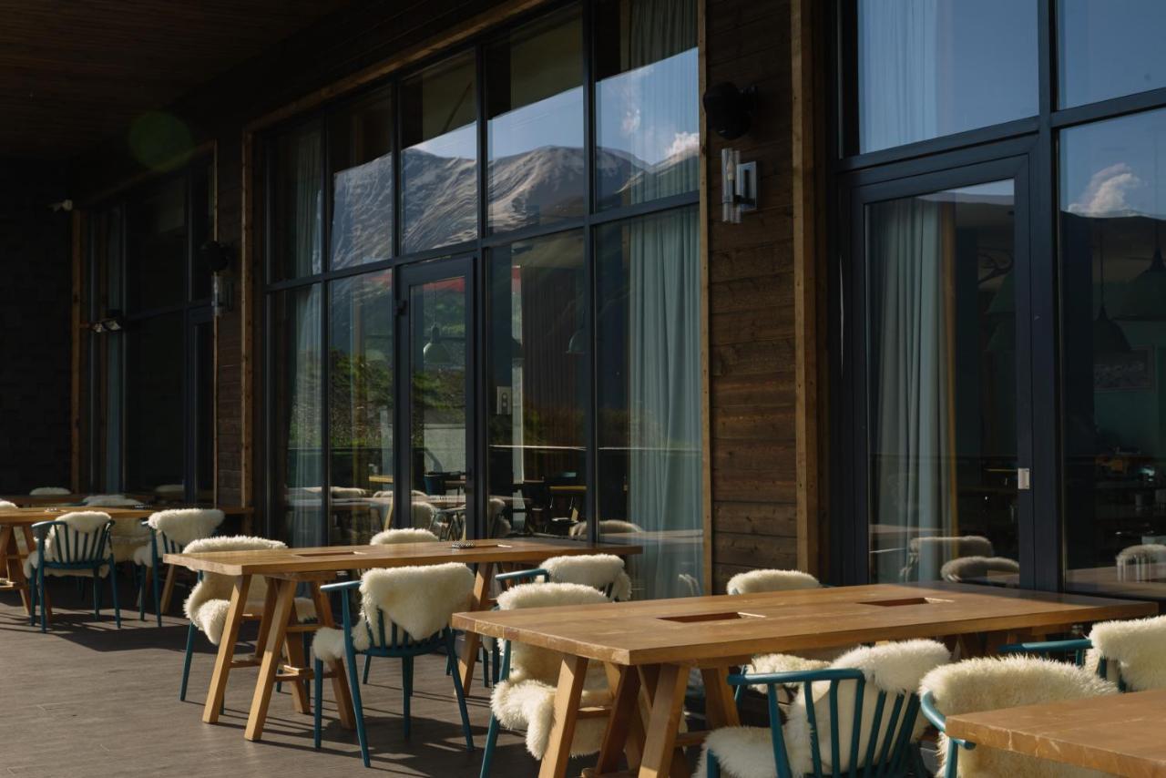 Gudauri Lodge Exterior foto Restaurant
