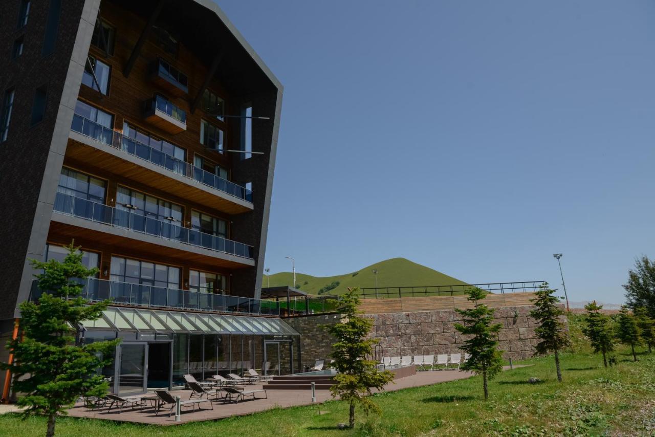 Gudauri Lodge Exterior foto The hotel